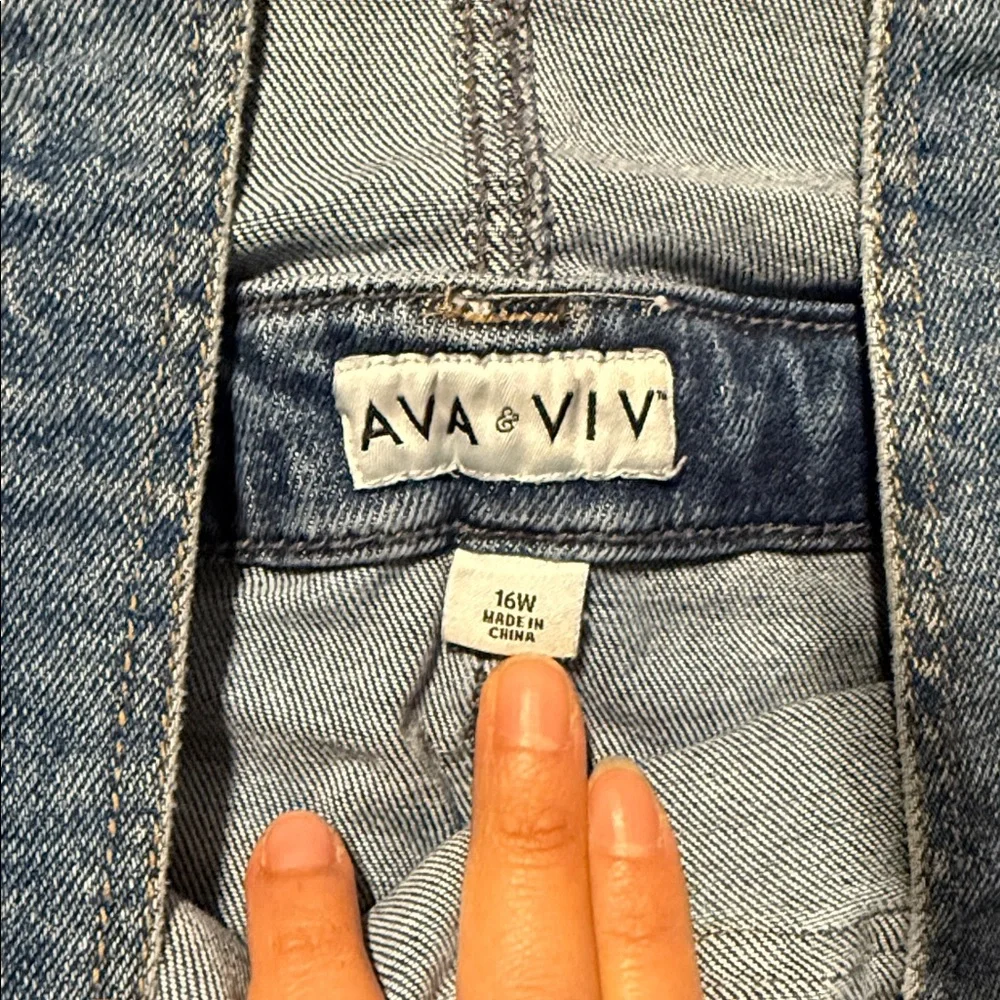 Ava & Viv Women’s Denim Overalls – Size 16W - Picture 2 of 2